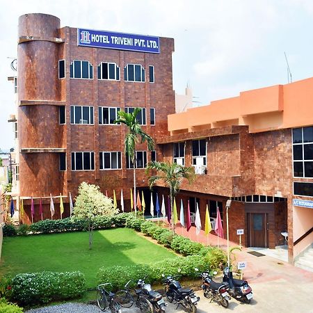 Hotel Triveni Balangir Exterior photo